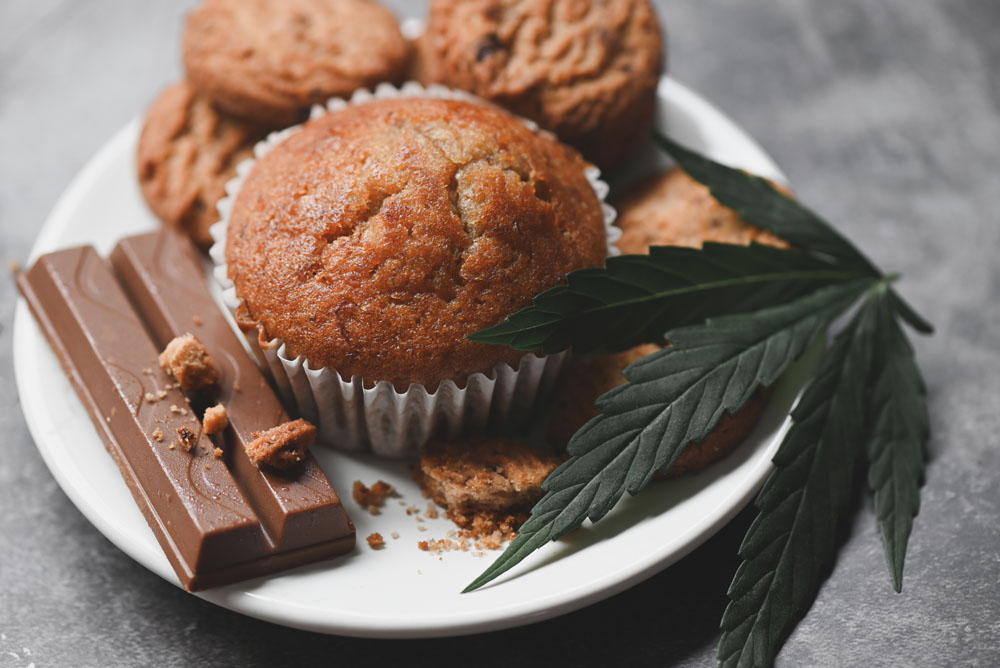 Gateau au cannabis fait maison avec beurre de marijuana