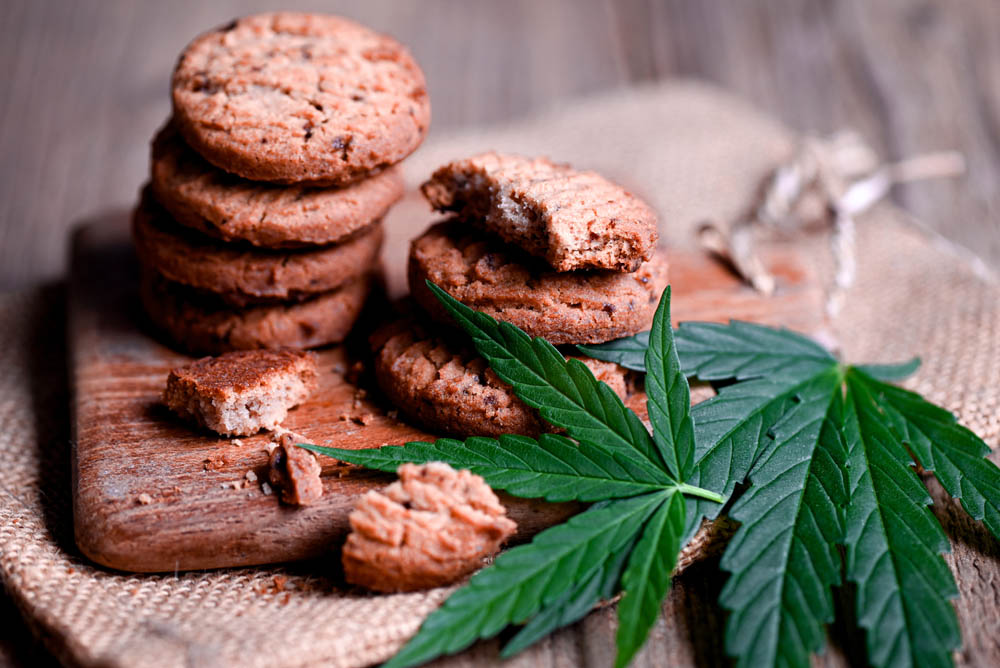 Realisation d un gateau au cannabis etape de preparation