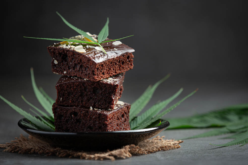 Dangers et risques du space cake surdosage THC effets indesirables