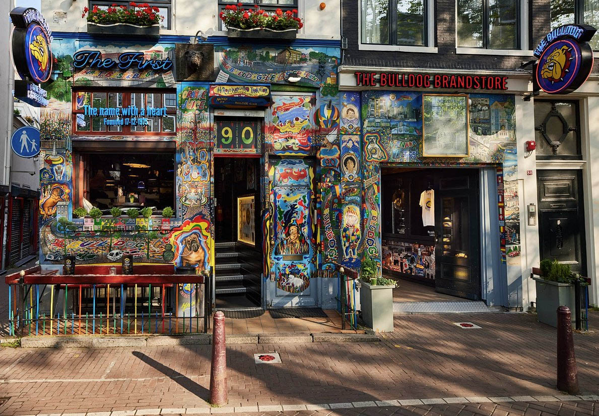 Space Cake pa The Bulldog Coffeeshop Amsterdam